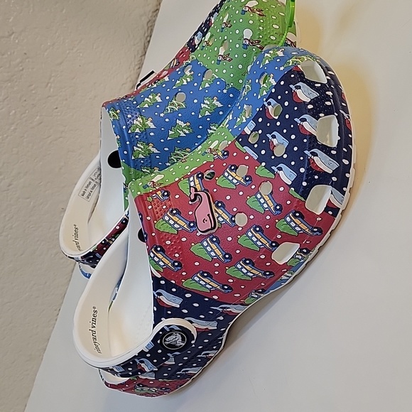CROCS x Vineyard Vines HOLIDAY CHRISTMAS PATCHWORK CLOGS Size J4 - Picture 5 of 16
